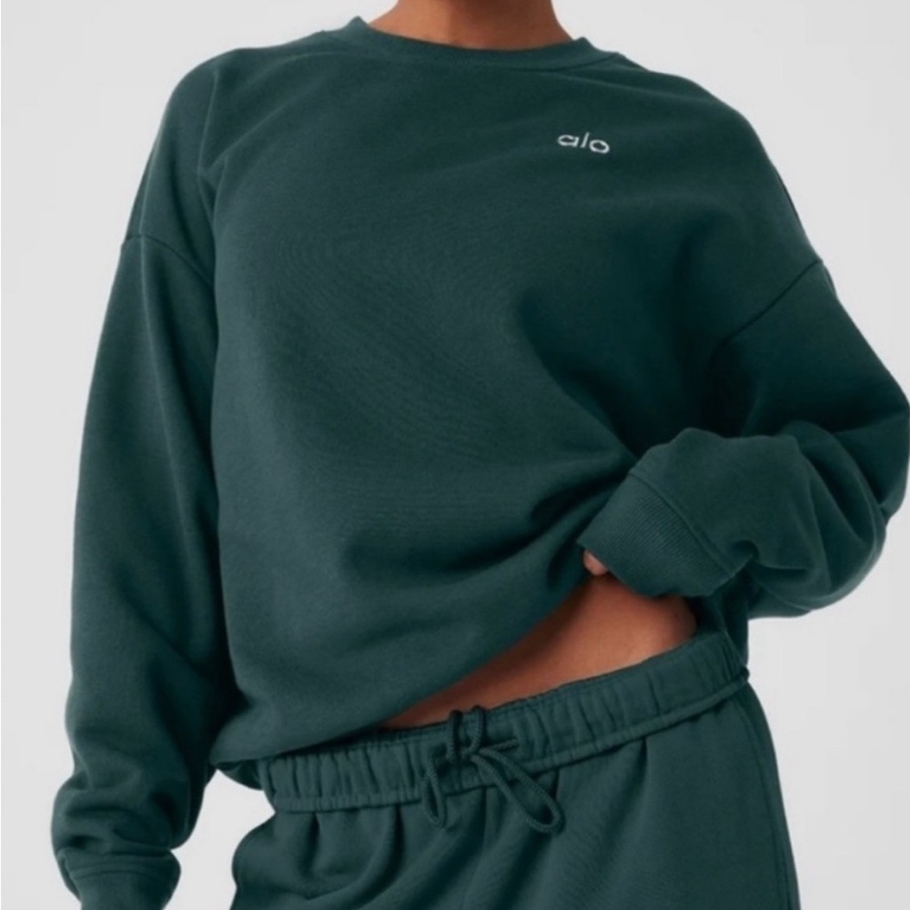 ALO Accolade Crew Neck Midnight Green